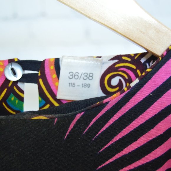 Retro and Vintage Bohemian Dress - Picture 2 of 3